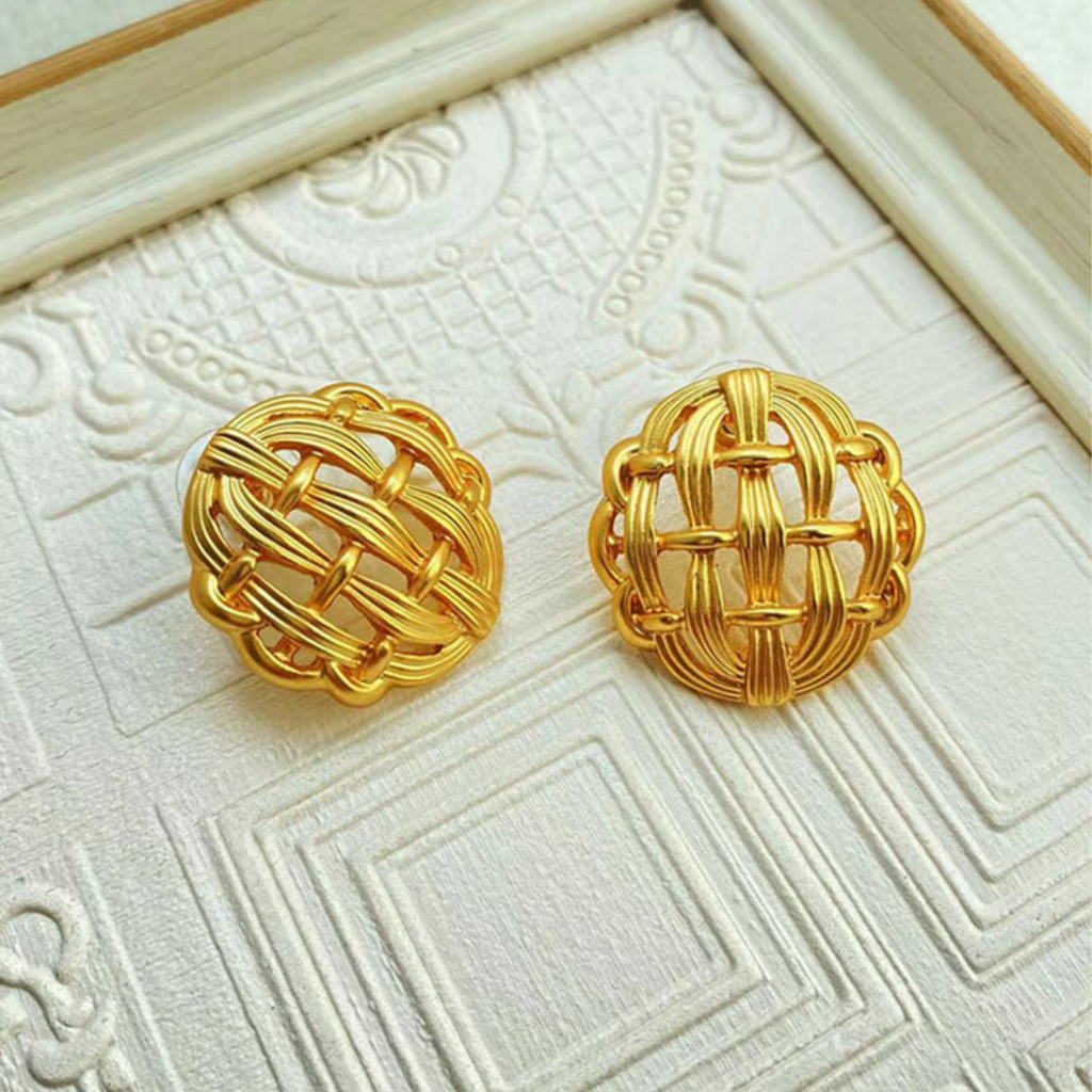 Cutout Braided Earring