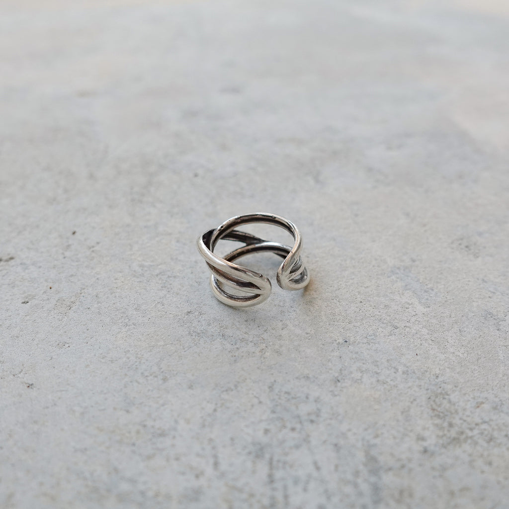 s925 Line Cross Ring