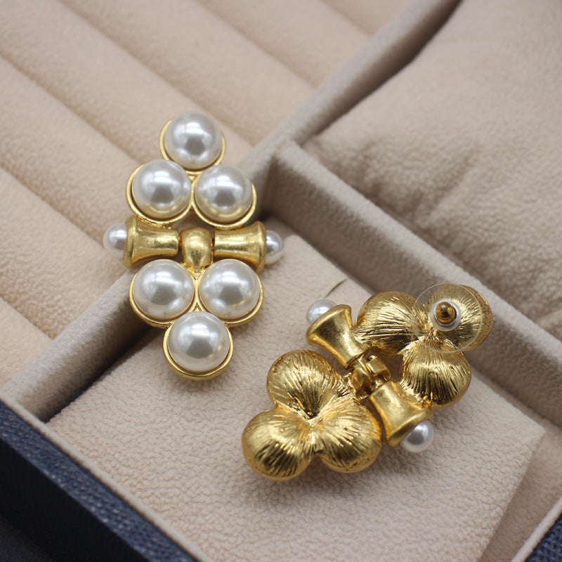 Vintage Pearl Earring